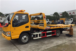 连州哪里有拖车服务